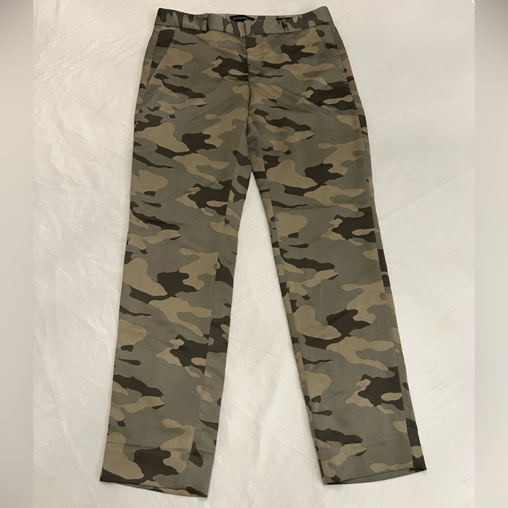 BANANA REPUBLIC Women’s Ryan Straight Pant, Size 4.